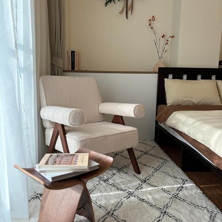 Owl Inn Тайнан Екстериор снимка