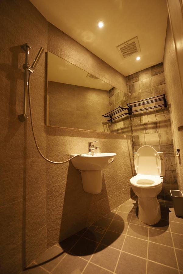 Owl Inn Тайнан Екстериор снимка